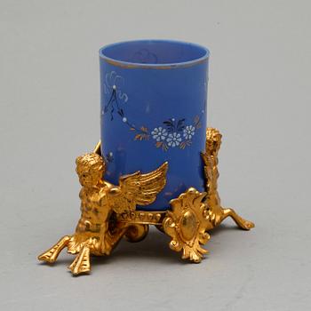 VAS, glas samt förgylld metall, 1800-tal.