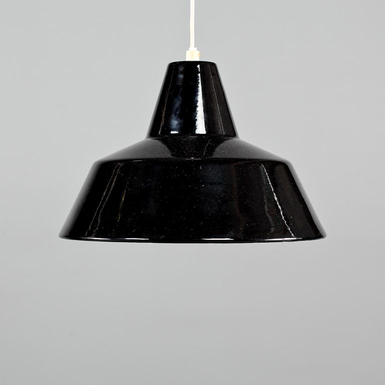 TAKLAMPA, Vaerkstedlampa, Arne Jacobsen, Louis Poulsen, 1900-talets andra hälft. Höjd ca 26 cm.