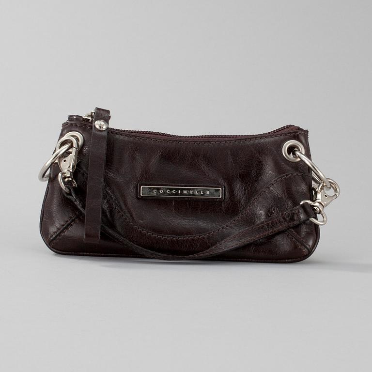 VÄSKA, "wristlet", Coccinelle.