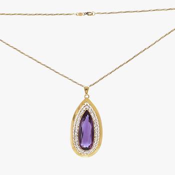 Necklace 18K and 14K gold with faceted synthetic purple sapphire.