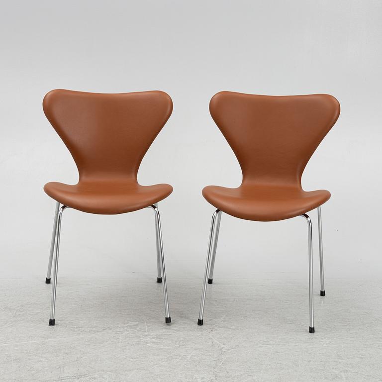 Arne Jacobsen, stolar 6 st "Sjuan" för Fritz Hansen, Danmark.