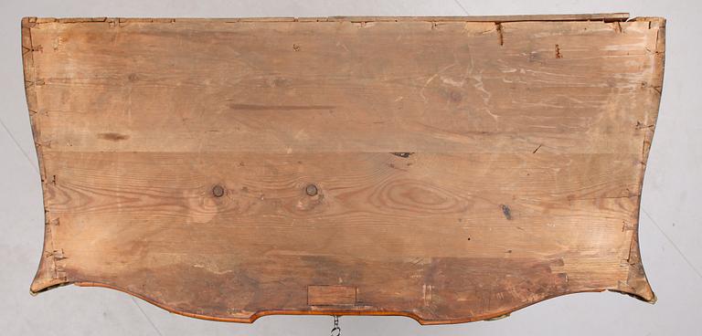 BYRÅ. Tillskriven Olof Martin, mästare i Stockholm 1736-1764. Tidig rokoko.