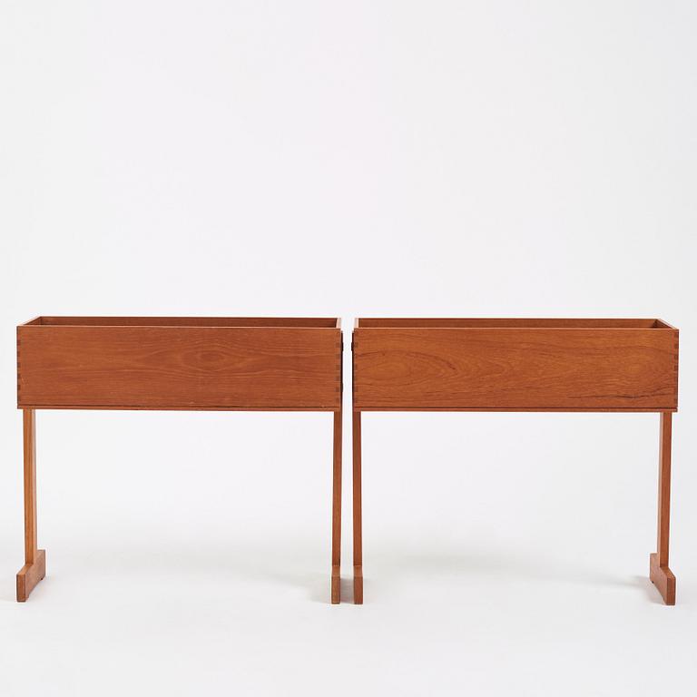 Hans-Agne Jakobsson, a pair of flower stands, cabinetmaker Bertil Johansson Markaryd, 1950-60s.