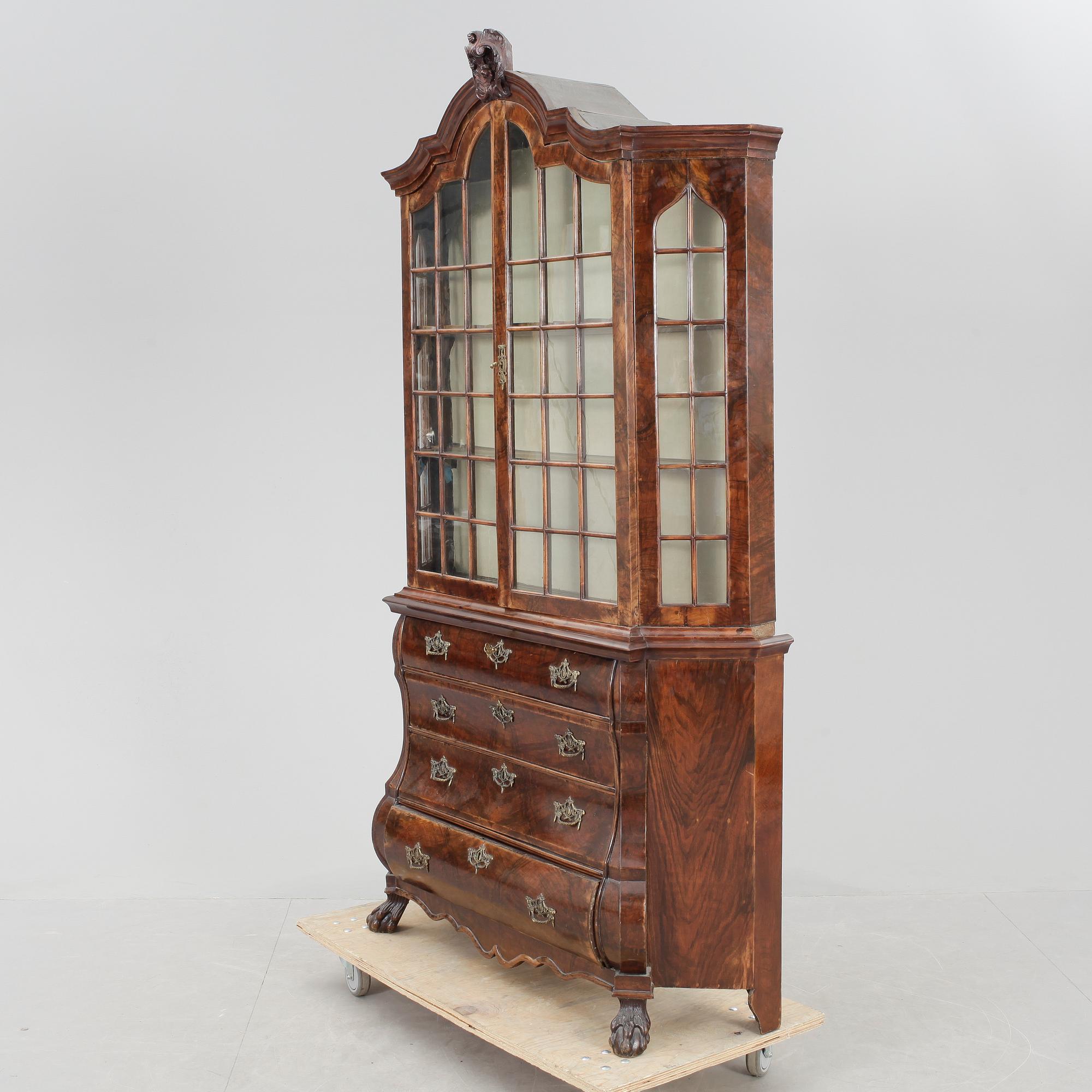 SKÅP, barockstil, 1800-talets första hälft.