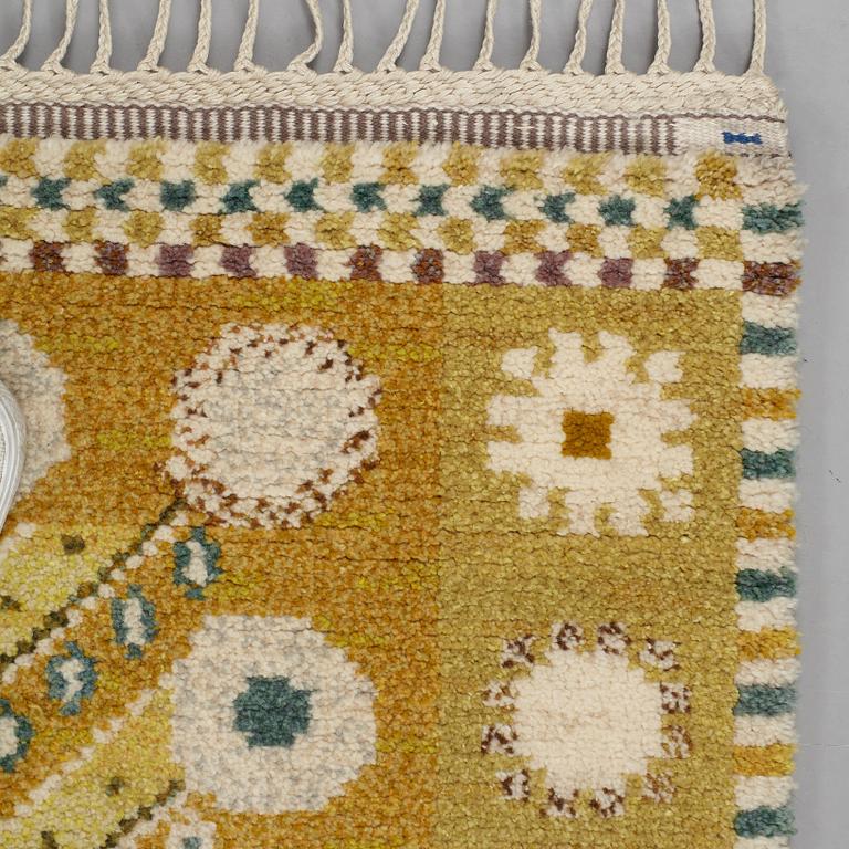 Marianne Richter, A CARPET, "Gula trädet", knotted pile, ca 236,5 x 178,5 cm, signed AB MMF MR.