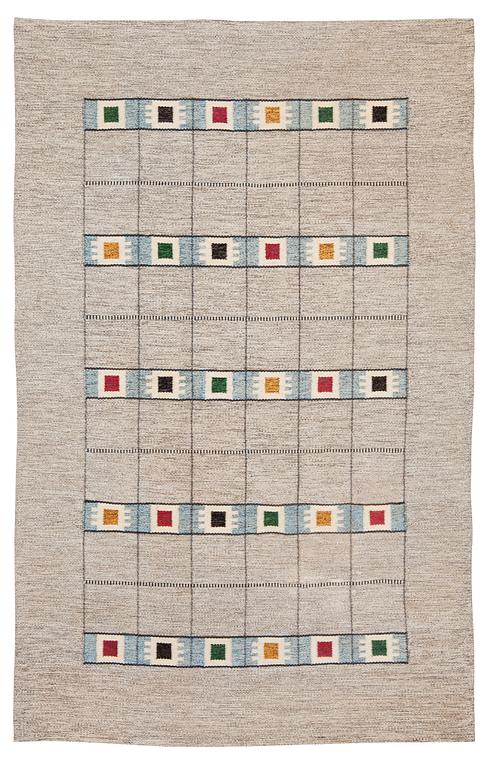 CARPET. Flat weave. 293,5 x 189 cm. The signature is unclear. Sweden around 1950.