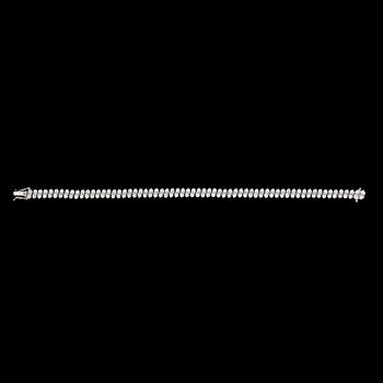 712. A brilliant cut diamond bracelet, tot. 5.28 cts.