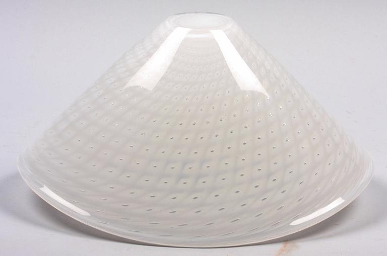 SKÅL, glas. Kosta Boda, sign. Göran Wärff.