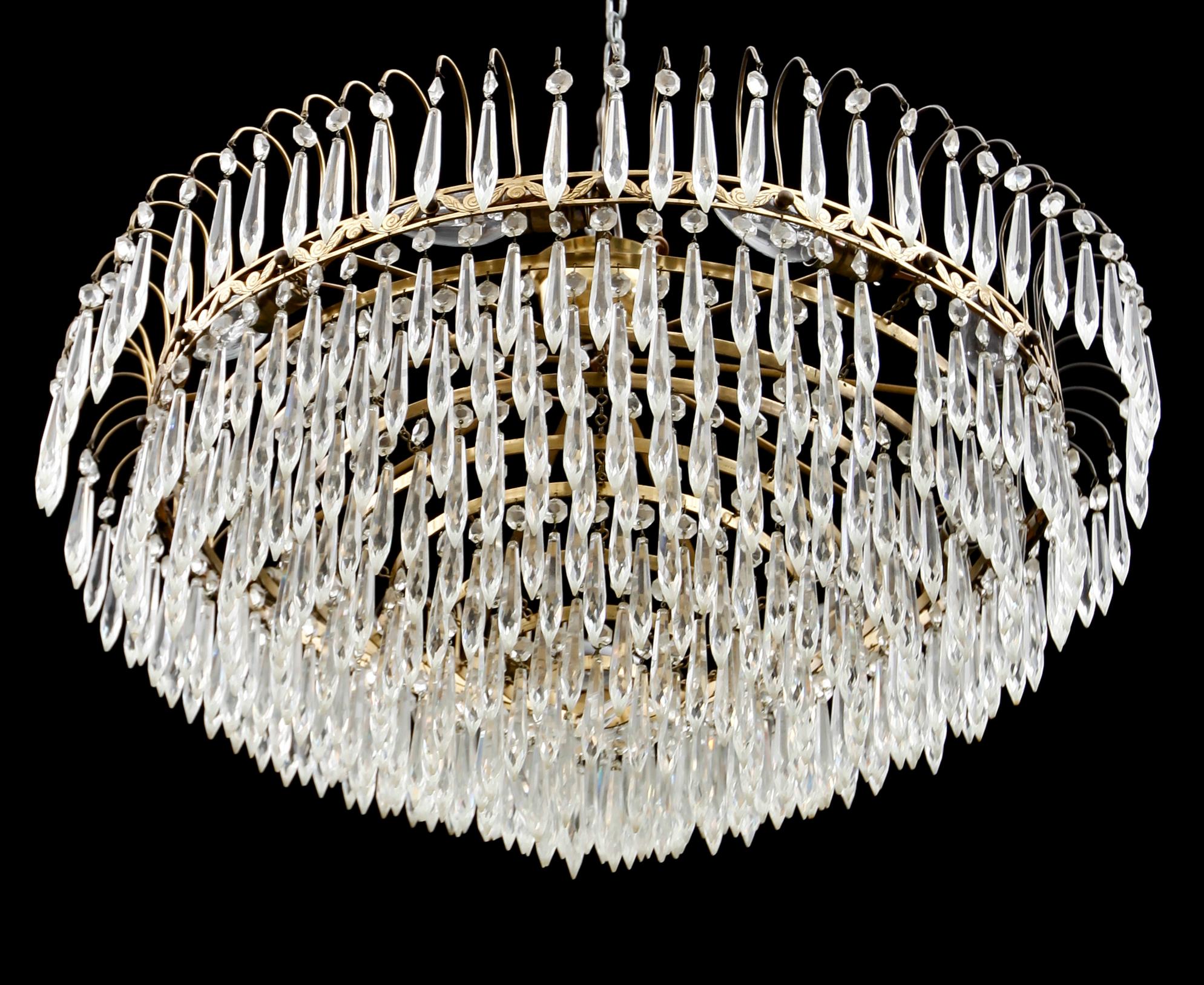 LJUSKRONA, 1900-talets första hälft. Höjd ca 30 cm.