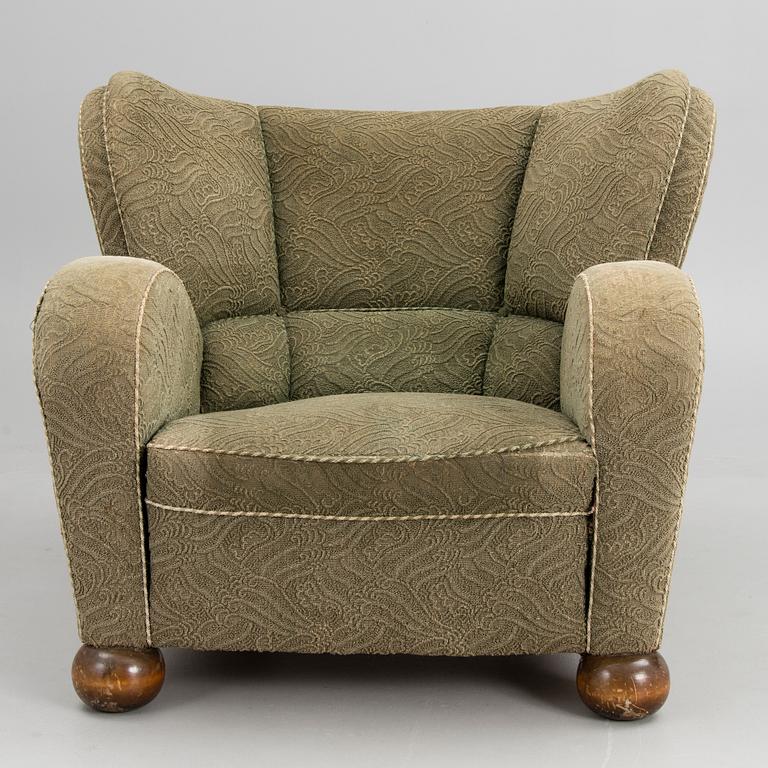 An 'Aulanko-model' armchair designed in 1939.