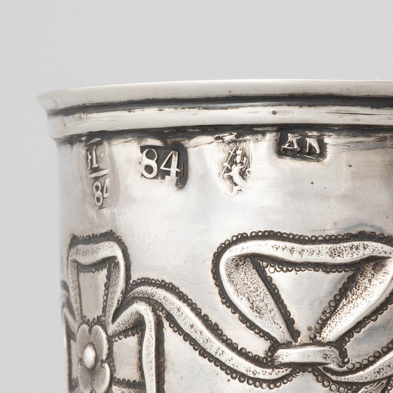 A Russian silver beaker, 18th/19th Century.