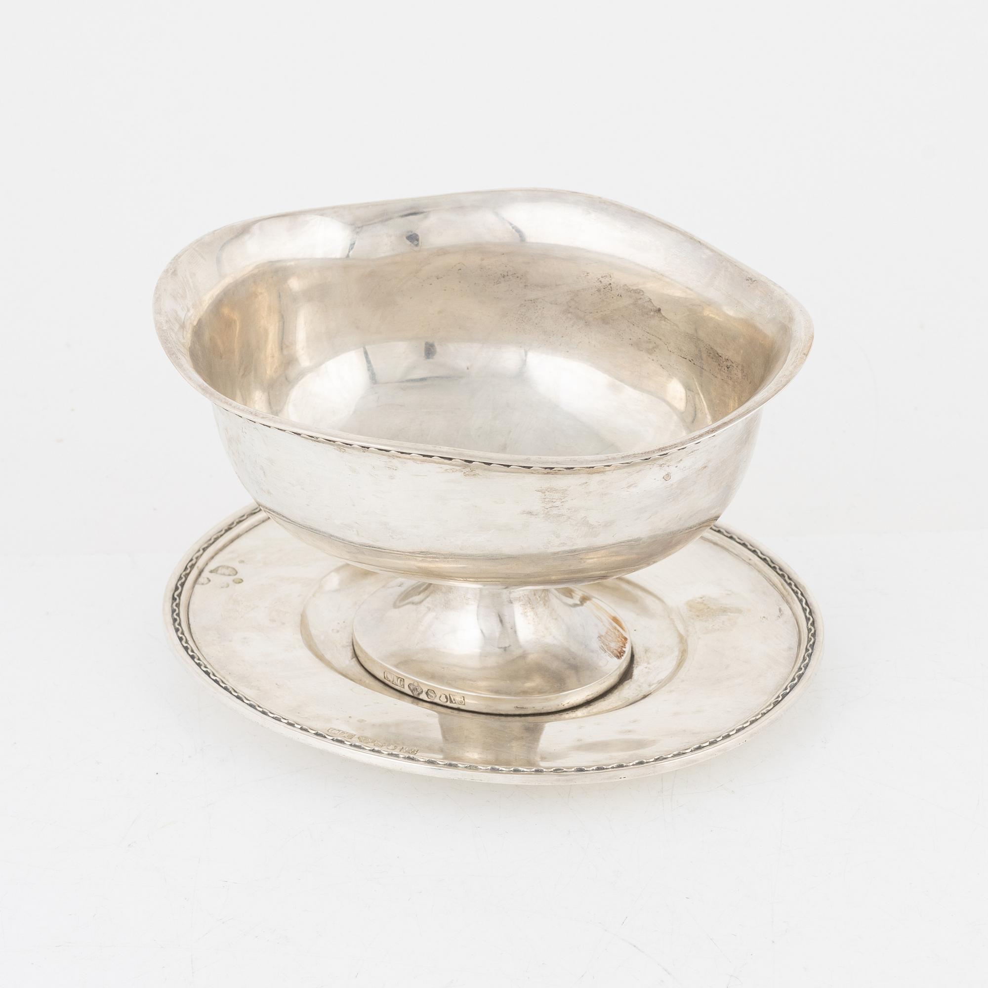 Carl Fredrik Carlman, såsskål, silver, Stockholm 1946.