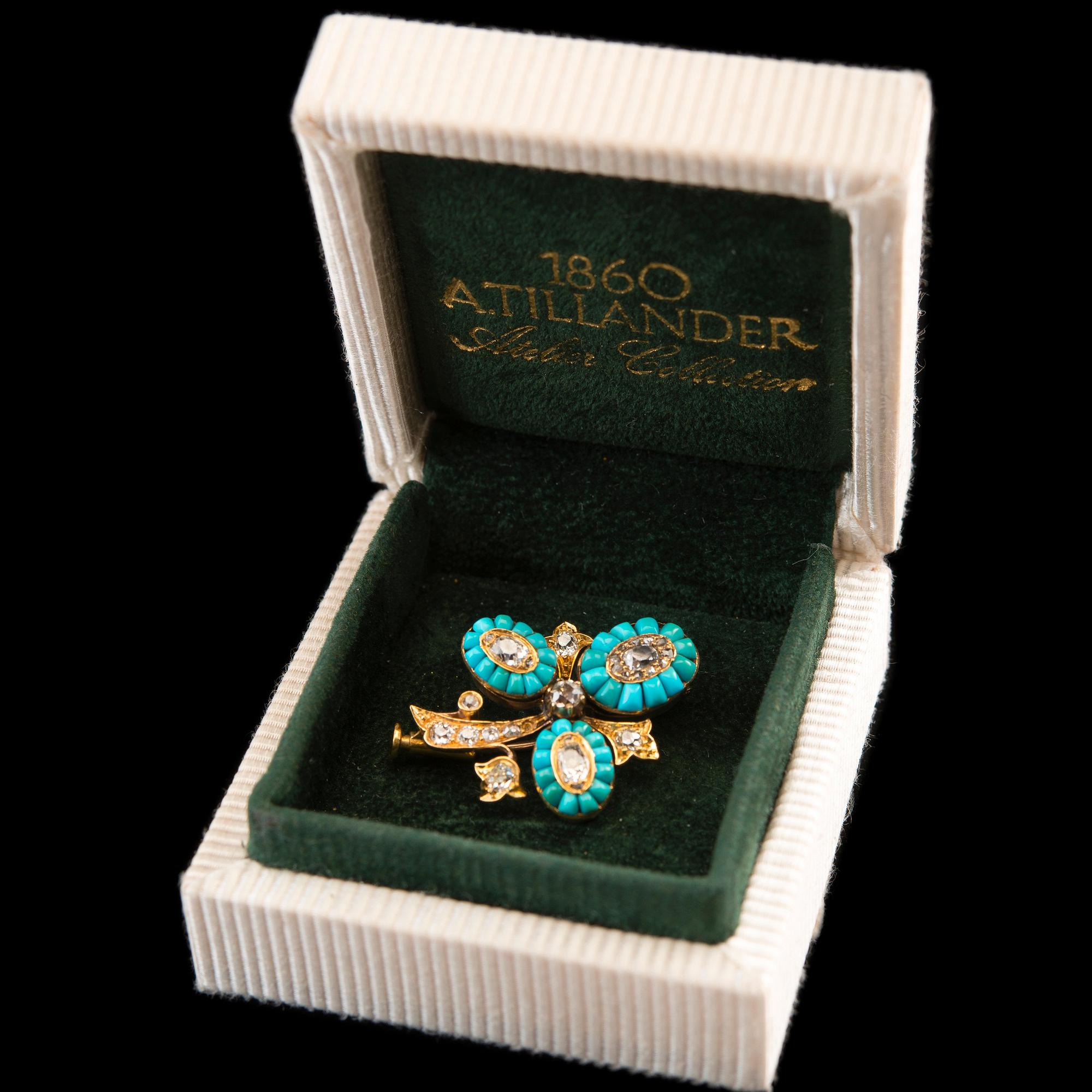 BROSCH, 18K guld, antikslipade diamanter ca 1,20 ct, turkoser.  Mellaneuropa 18/1900-tal. Vikt 7 g.