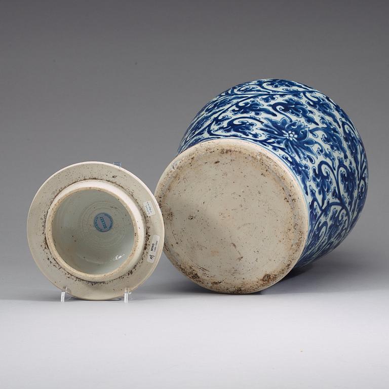 A large blue and white jar with cover, Ming dynasty, 17th Century.