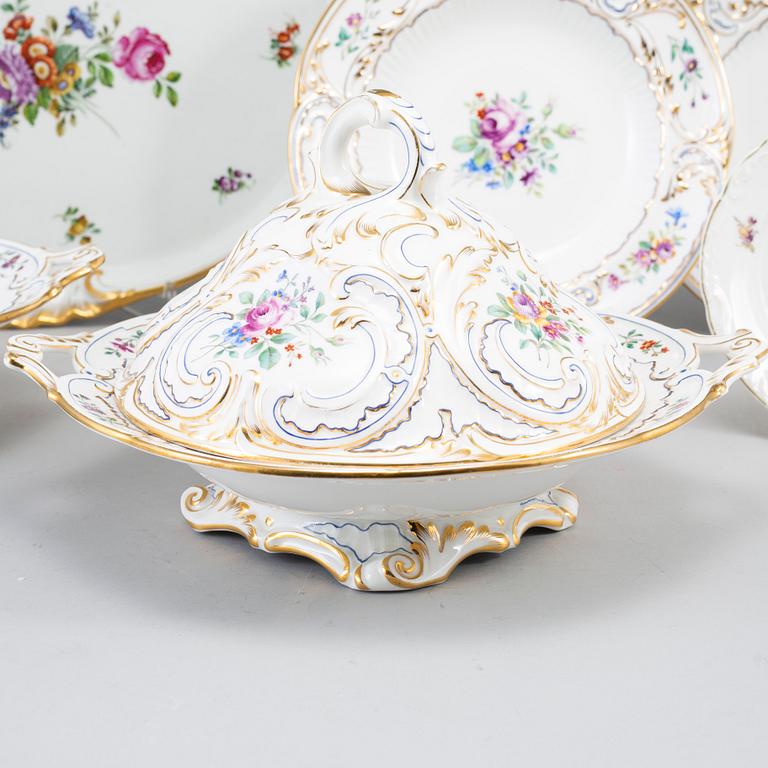 A part Rörstrand service, late 19th/early 20th century (24 pieces).