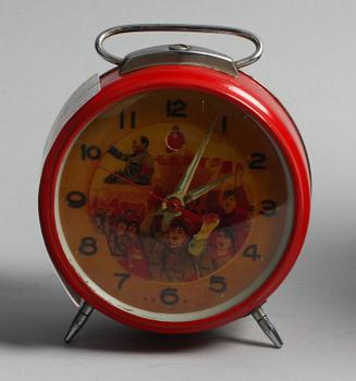 KLOCKOR, 2 st, bl.a Kina.