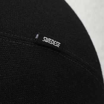 Roger Persson, a pair of 'Happy Swing' easy chairs Swedese, 2000s.