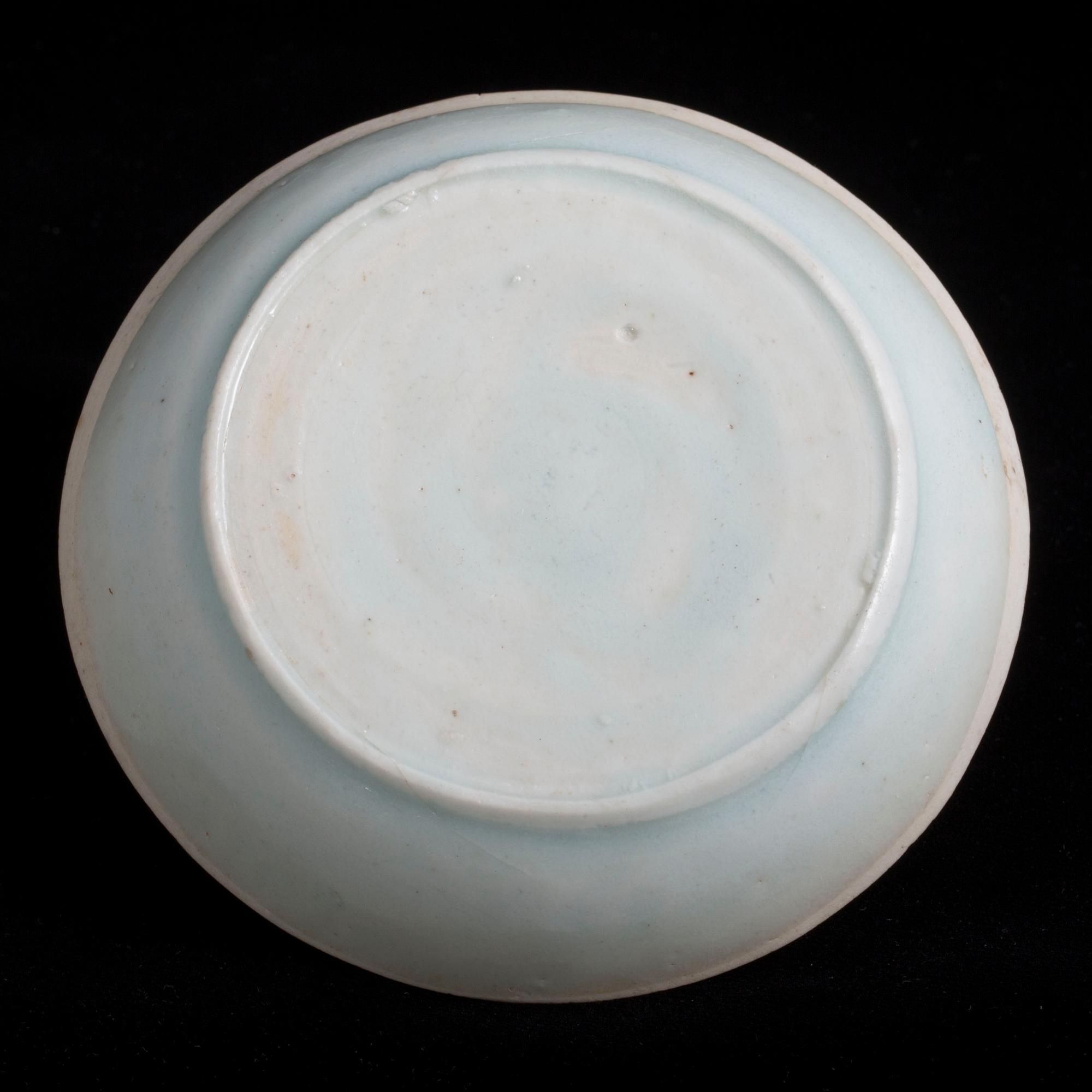 MINDRE FAT, porslin, Kina, Sung (960-1279).