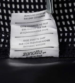A Jonathan De Pas, Donato D'Urbino & Paolo Lomazzi three-seated 'Onda' black leather sofa, Zanotta, Italy.
