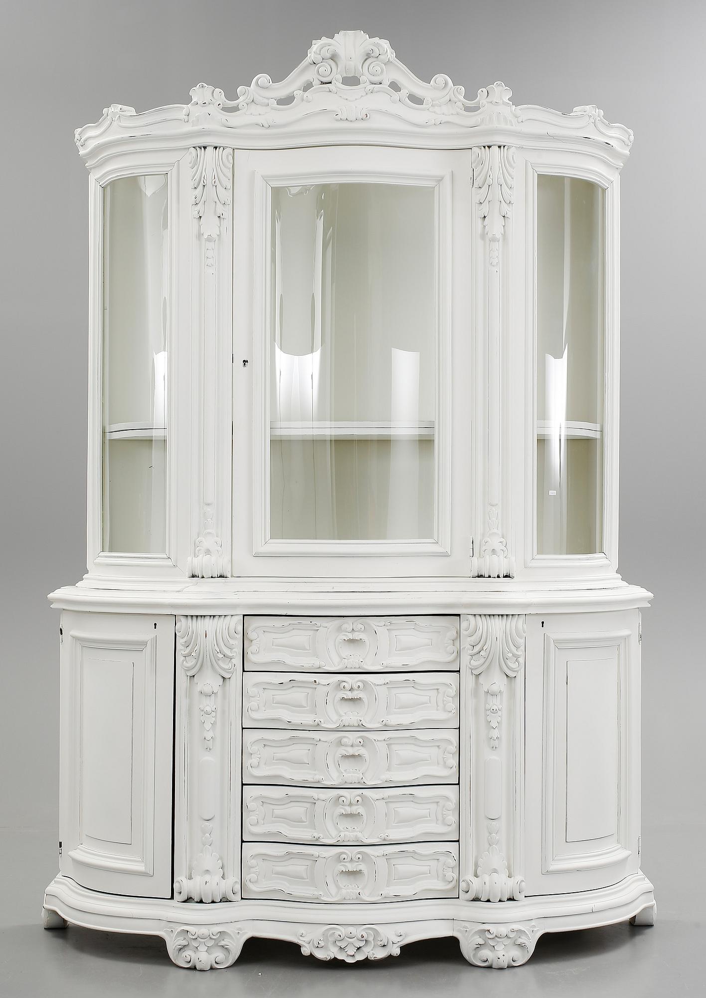 SKÄNK, barockstil, modern tillverkning.