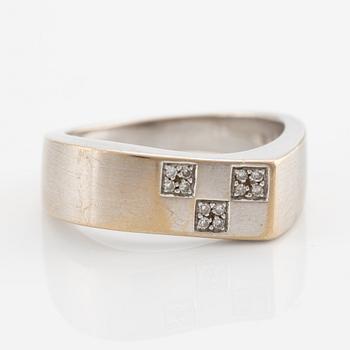 Ring, 18K white gold with small diamonds.