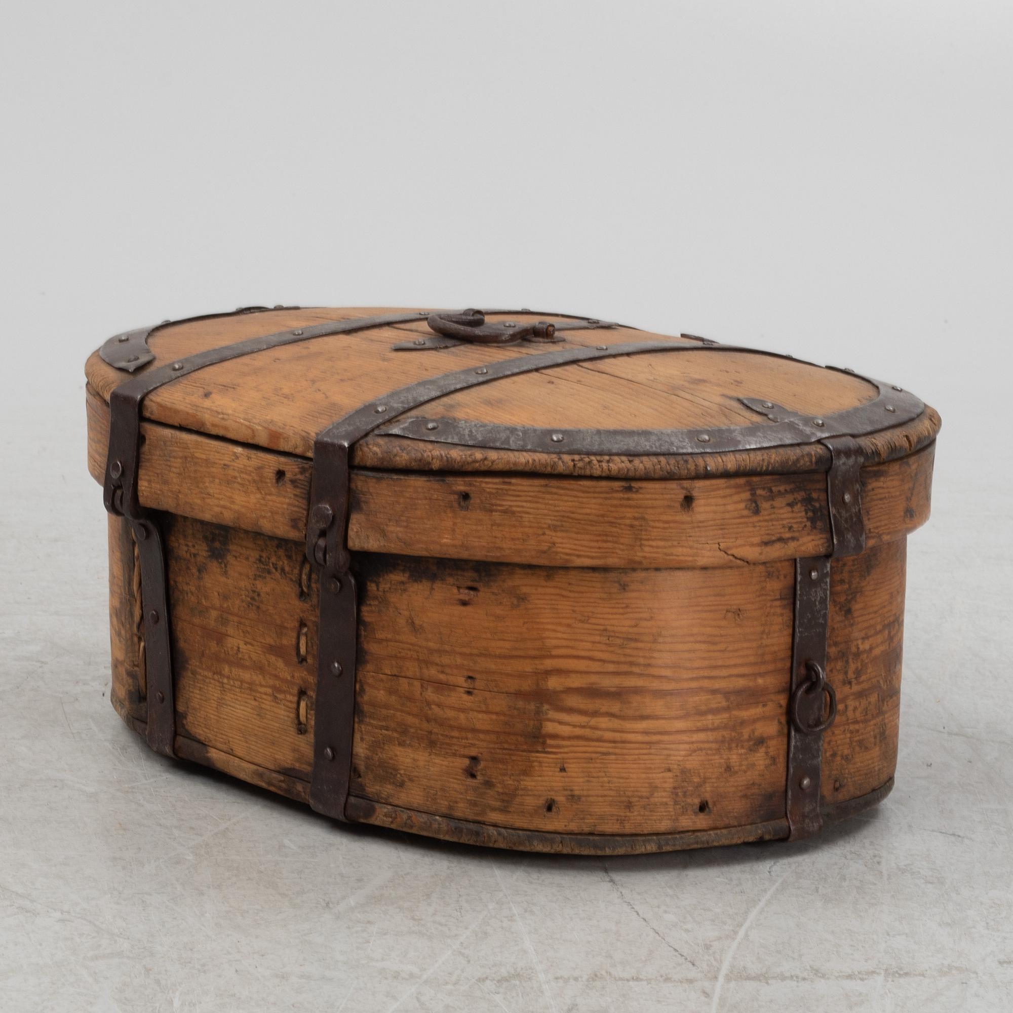 Two pine boxes, 19th Century.