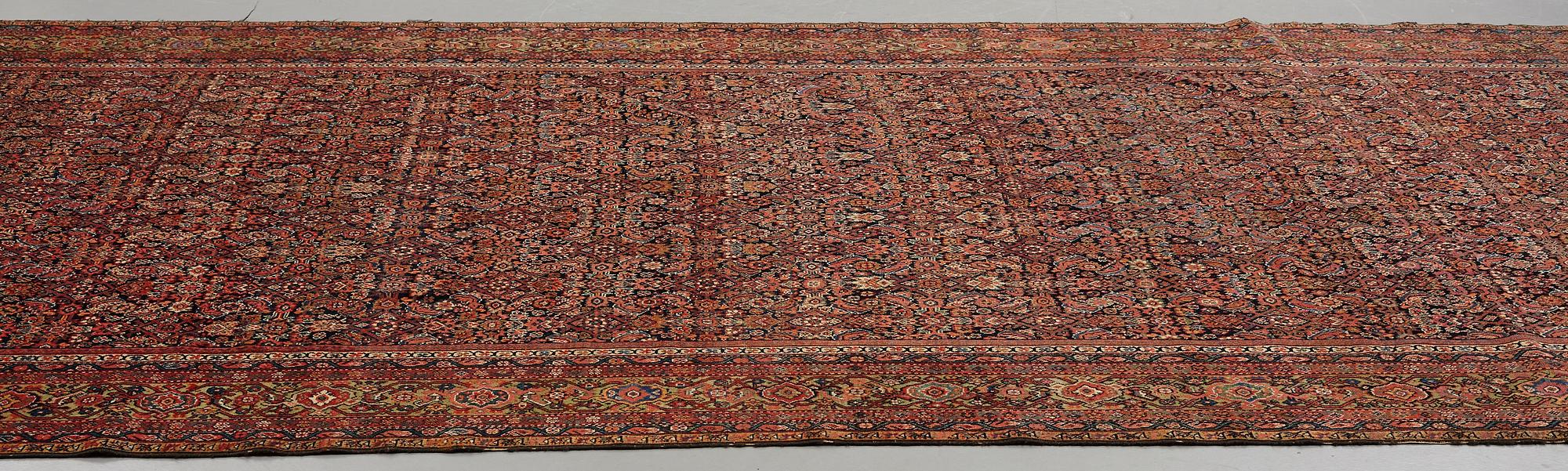 Matta, antik Feraghan, ca 579,5 x 234,5 cm.