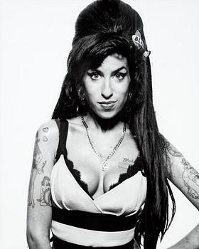 291. Terry O'Neill, Amy Winehouse, London 2008.
