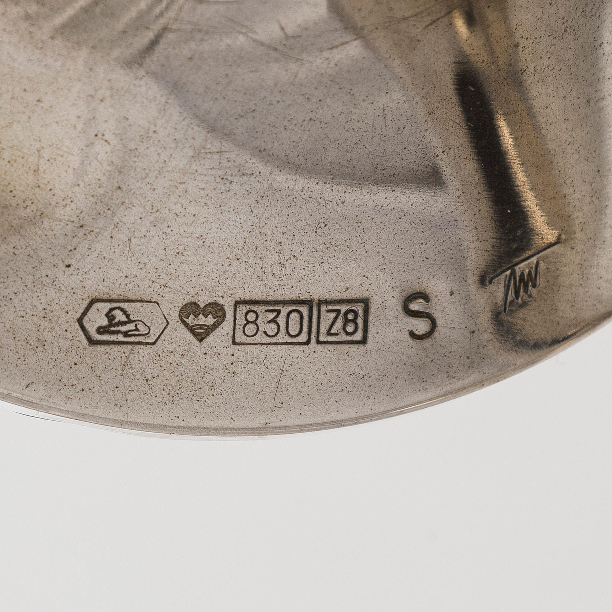 Tapio Wirkkala, ljusstakar, ett par, silver, "Trumpetti", Kultakeskus, Tavastehus 2001.