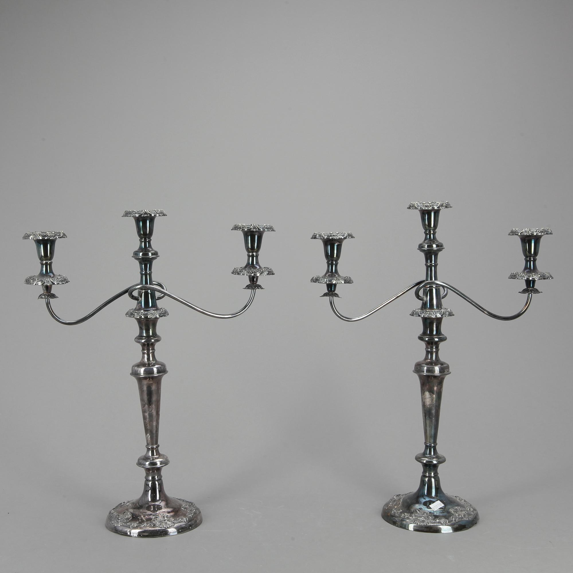 KANDELABRAR, ett par, nysilver, 1900-tal.