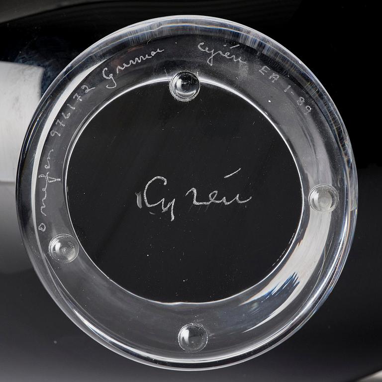 Gunnar Cyrén, a graal glass vase, Orrefors, Sweden, 1989.
