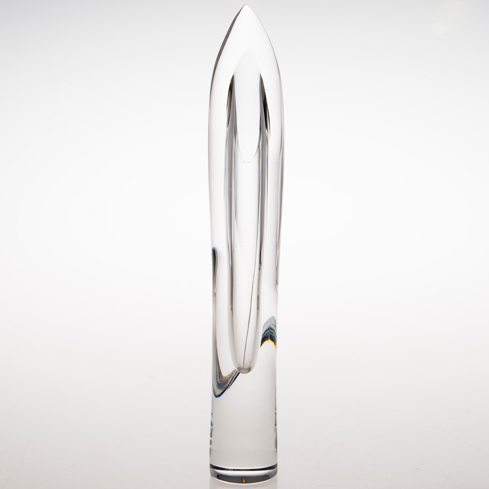 Aimo Okkolin, An 'Iris sculpture signed Aimo Okkolin, Riihimäen Lasi Oy.