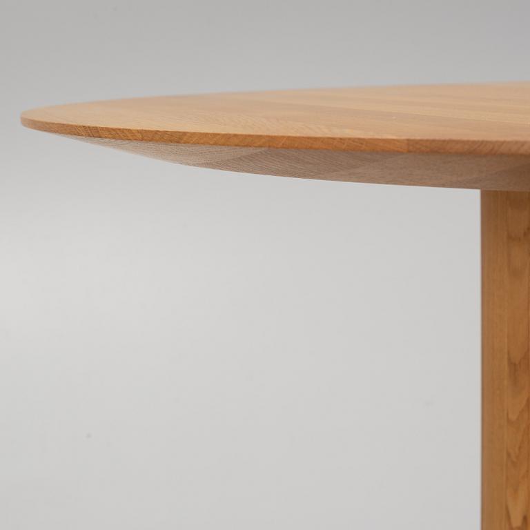 Matti Carlsson dining table "Hommage", Tre Sekel, Tibro, contemporary.