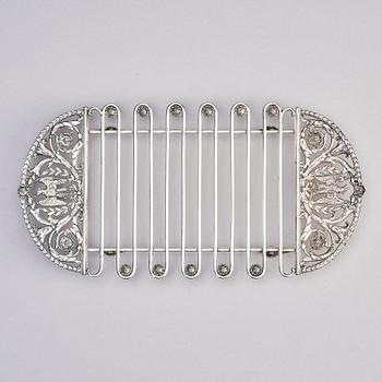 A silver asparagus cradle by W.A. Bolin, Moscow 1912-17.