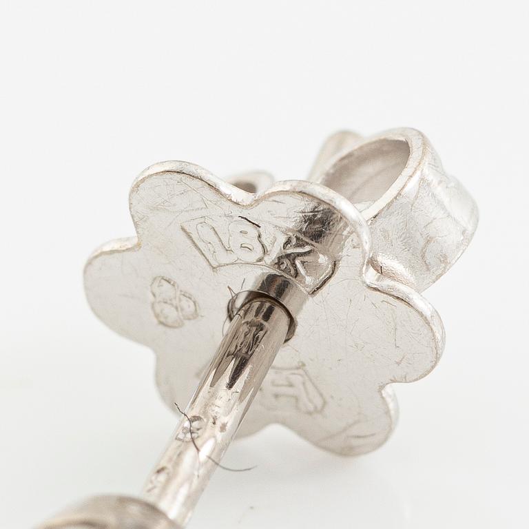 Earrings, Strömdahls, 18K white gold with round brilliant-cut diamonds, total approx. 0.38 ct.