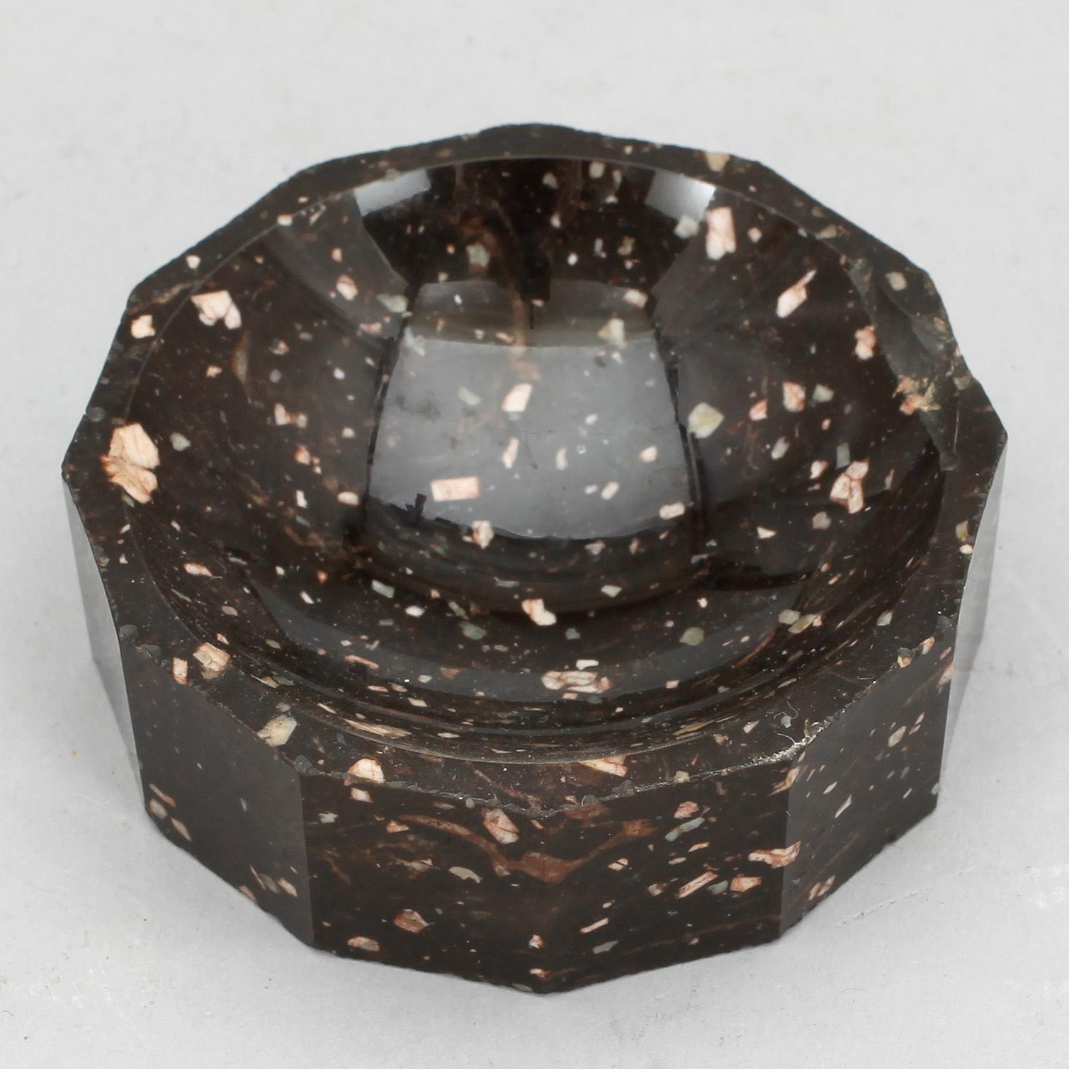 SALTKAR, porfyr, 1800-tal.