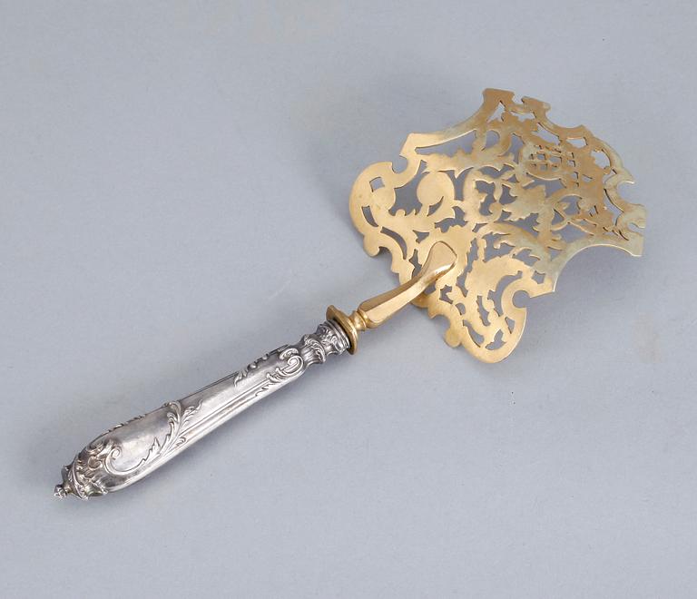 UPPLÄGGNINGSSPADE, silver 800/1000, nyrokoko, Franz Mosgau, Berlin, 1800-talets andra hälft.