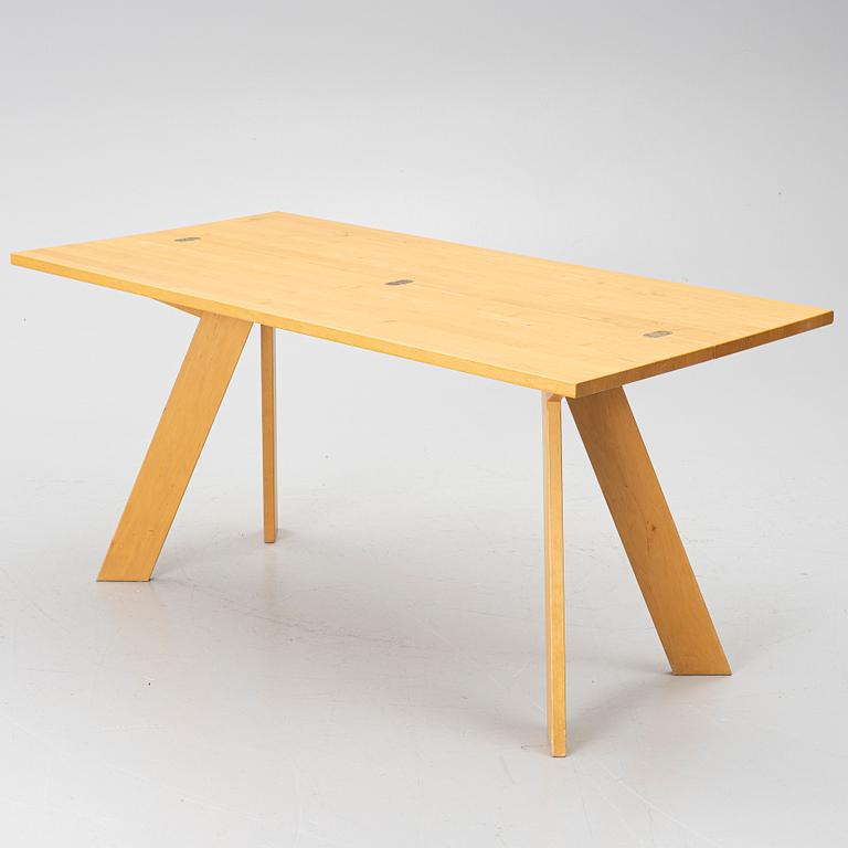 Börge Lindau & Bo Lindekrantz, A 'Simsalabim' table, Blå Station, ca 2000.