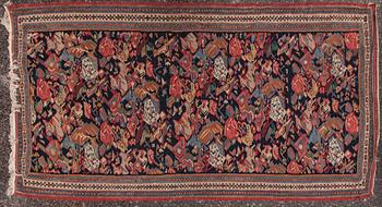 MATTA, orientalisk. Ca 220x124 cm.