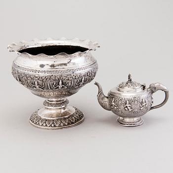 TEA POT and BOWL, silver, India late 19th century, weight 430g and 880g.