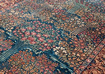 SEMIANTIK KIRMAN. 261,5 x 162 cm.