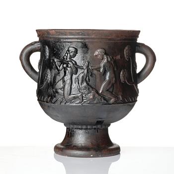 Ivar Johnsson, a pair of Swedish Grace cast iron garden urns 'Diana', Näfveqvarn, Sweden.