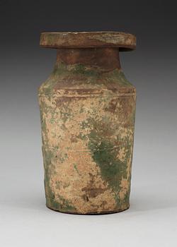 A green glazed vase, Han dynasty (206 BC - 220 AD).