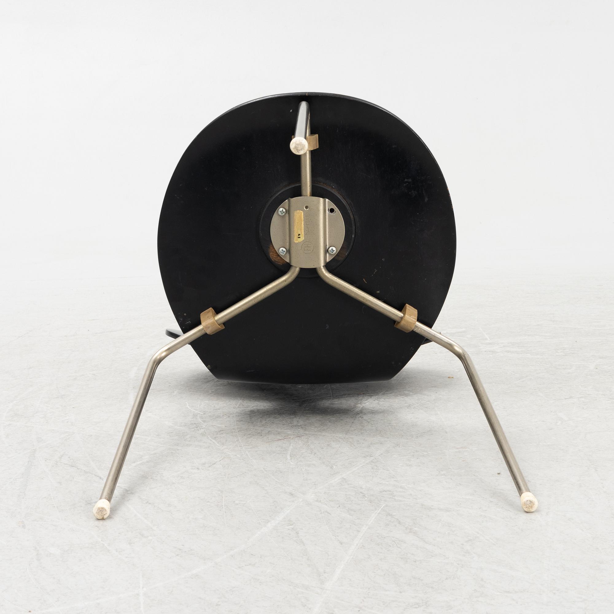 Arne Jacobsen, stol, "Myran", Fritz Hansen, Danmark, 1950-tal.