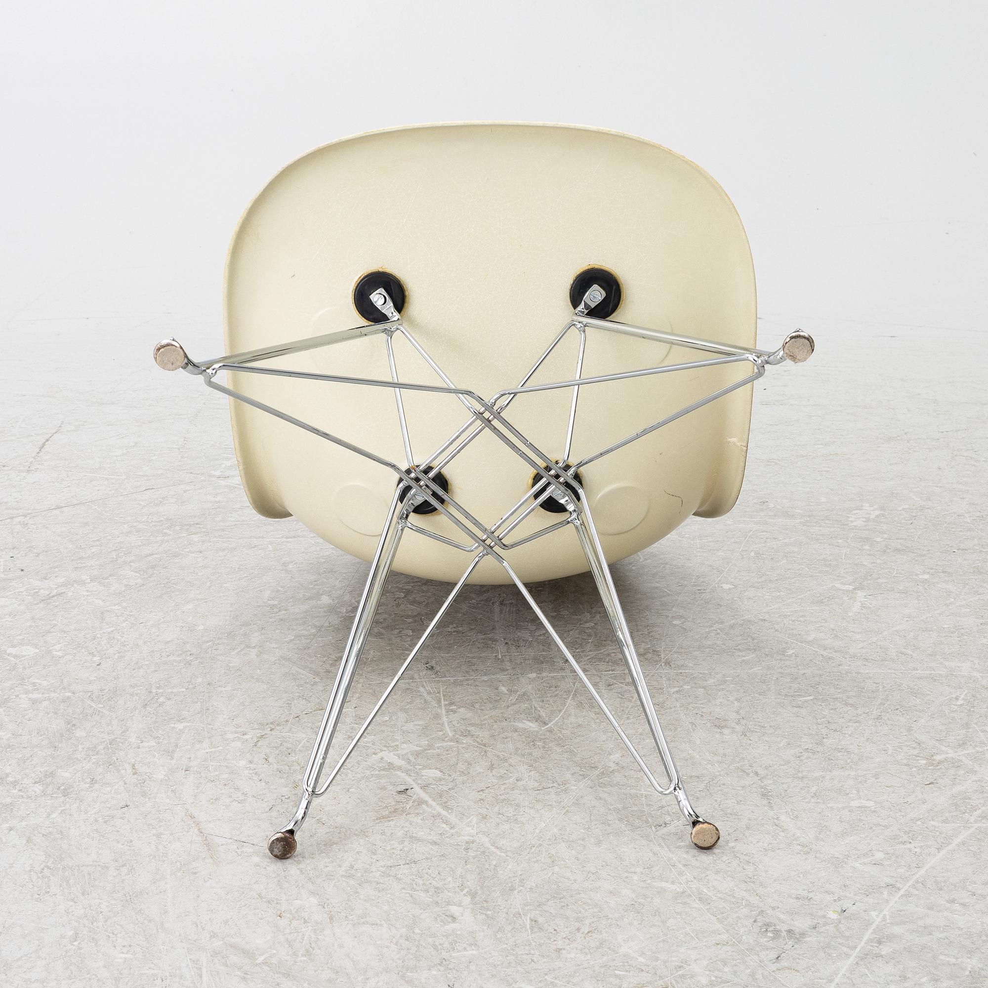 Charles & Ray Eames, Stolar, 4 st, "DSR Plastic Chair", Herman Miller & Vitra.