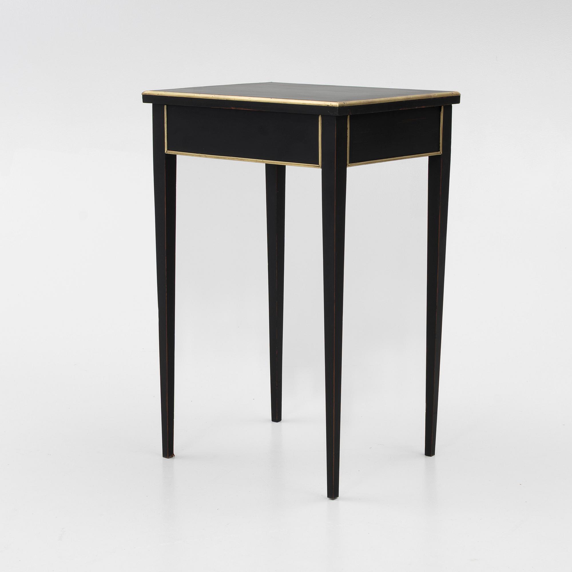 Sybord, sengustavisnk stil, omkring 1900-.