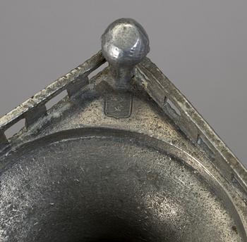 LJUSSTAKAR, 3 st snarlika, tenn, oidentifierade stämplar, sannolikt bla Stockholm, 1800-talets första hälft.