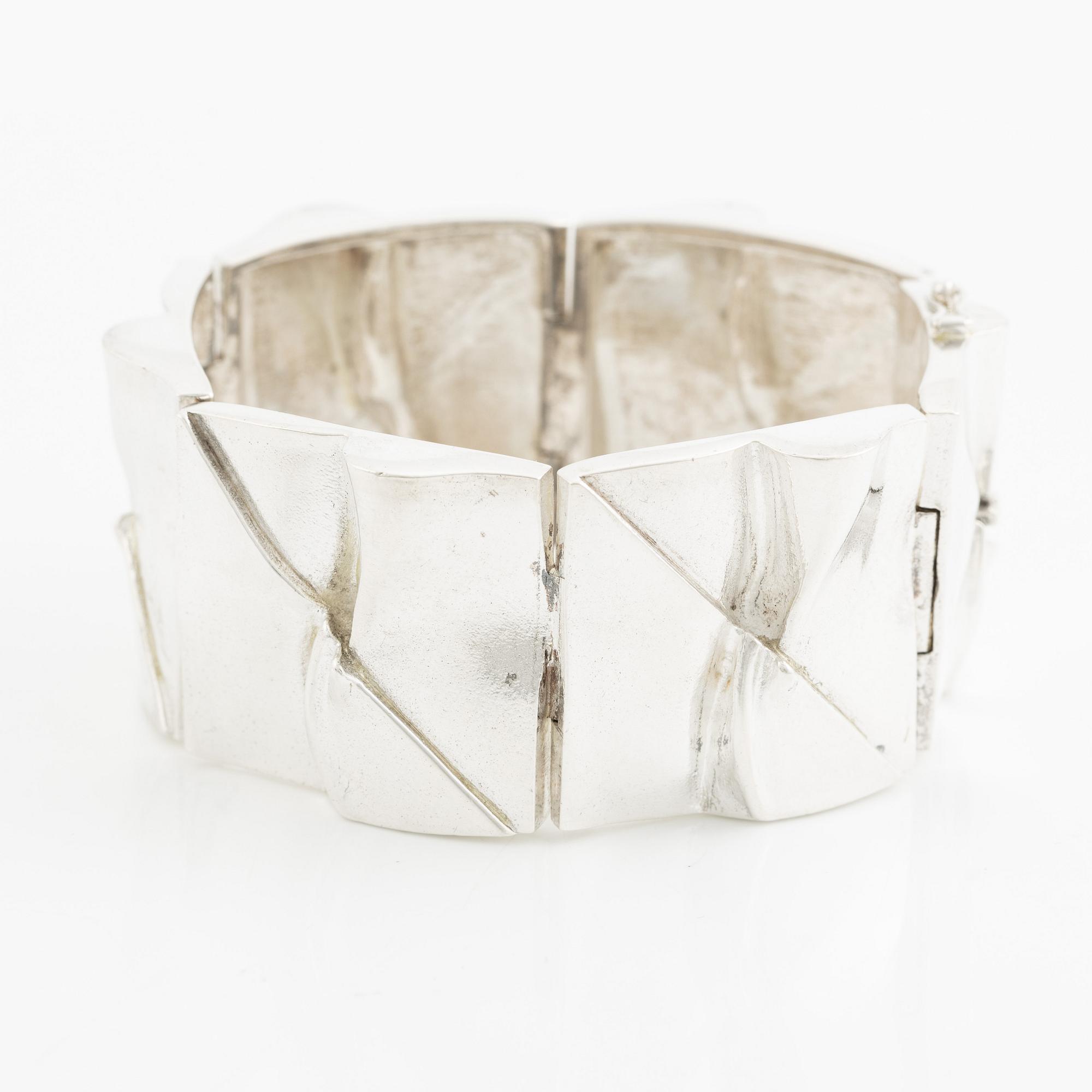 Björn Weckström, bracelet, "Moon Bridge", silver. Lapponia, Helsinki 1970.