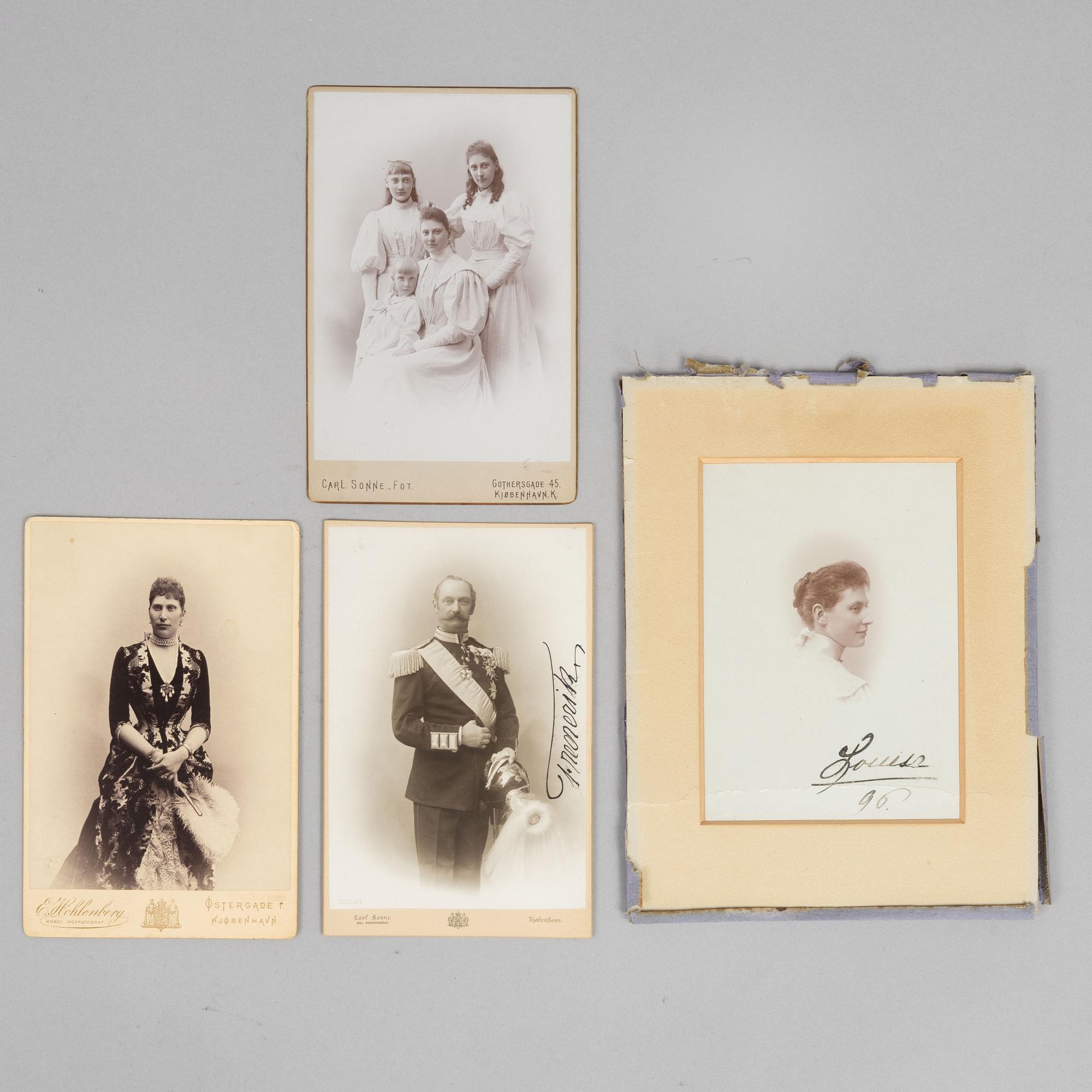 Danska kungliga fotografier, 4st, 2st egenhändigt signerade av Fredrik och Louise av Danmark.
