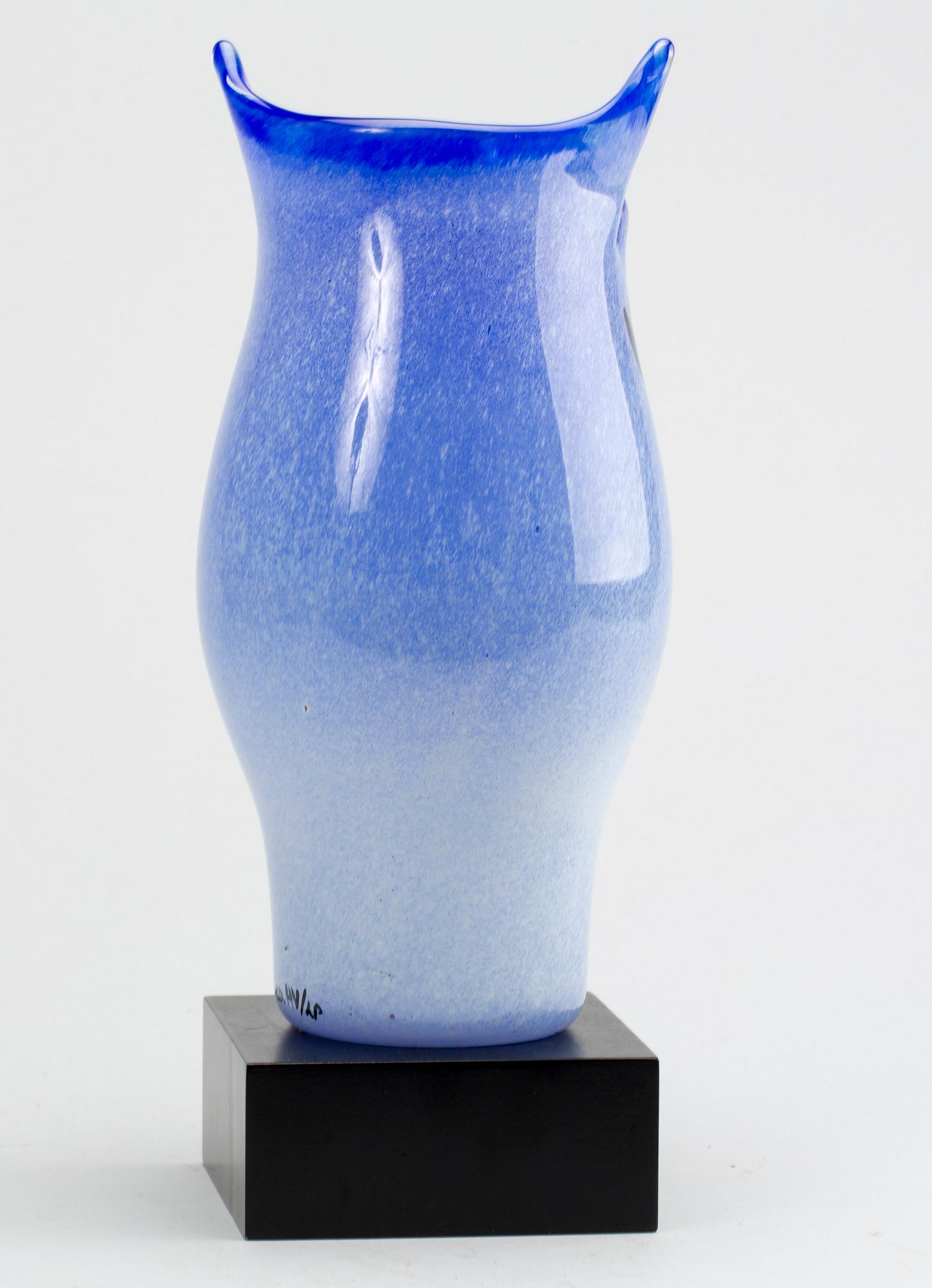 VAS, glas, Ulrica Hydman Vallien, Kosta Boda. Artist coll 48744.